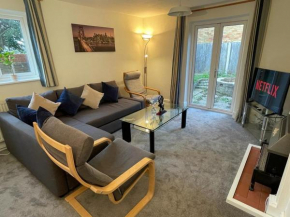 3-bedroom home with free parking